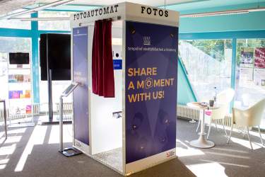 knips-o-mat-branding-fotoautomat-firmenevent