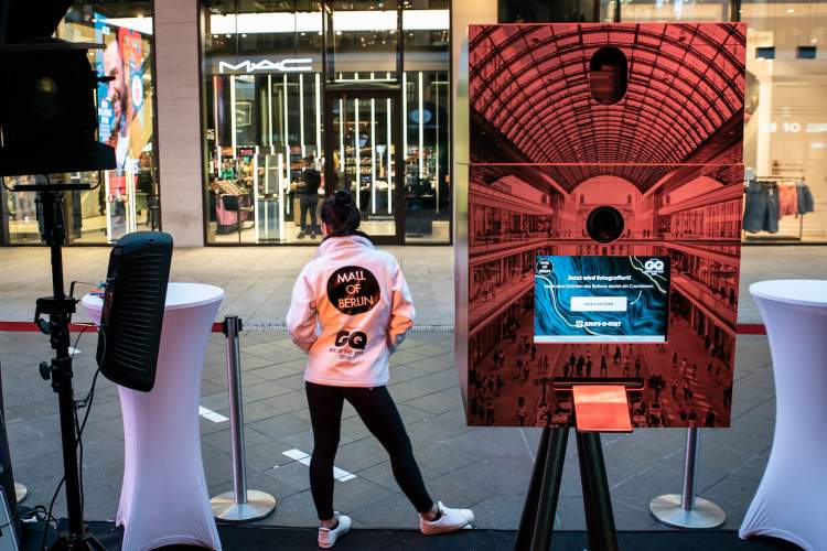 Knips-O-Mat Fotobox Videobooth Dauervermietung GQ Mall of Berlin