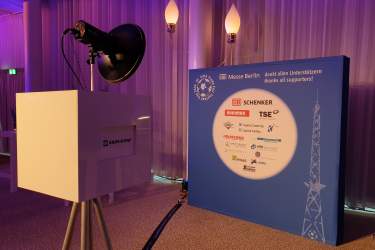 knips-o-mat-fotobox-messe-berlin-hintergrundwand